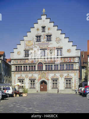 Deutschland, Bayern, Lindau (Stadt), altes Rathaus, Fassade, Malerei, Tourist, Gebäude, Gebäude, Giebel, Architektur, Gotik, Renaissance, Fassade Malerei, Sonne, Architektur, Kultur, Anblick, Passanten, außerhalb, Menschen, Stockfoto