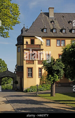 Deutschland, Hessen, Rheingau, Schloss voller Radian, Schloss Hof, Rhein-hessischen, Gebäude, Schloss, Schloss Hof, Weingut, Weinbau, Weinbaugebiet, Person, Mensch, Stockfoto