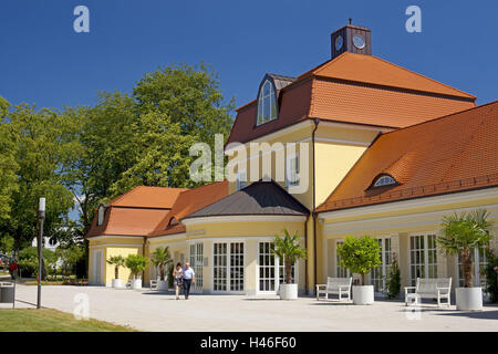 Deutschland, Hessen, Nordhessen, Bad Hersfeld, Kurpark, abgedeckt gehen, Stockfoto