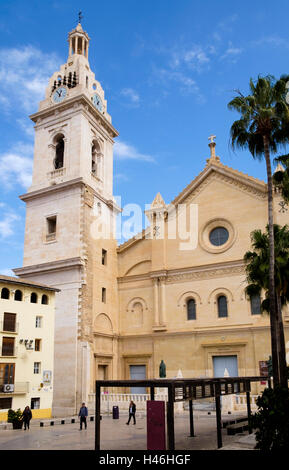 Glockenturm der Colegiata Basilica de Santa Maria in Xativa Spanien Stockfoto