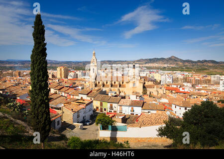 Panorama von Xativa von einem hohen Aussichtspunkt mit Blick auf die Stadt Stockfoto