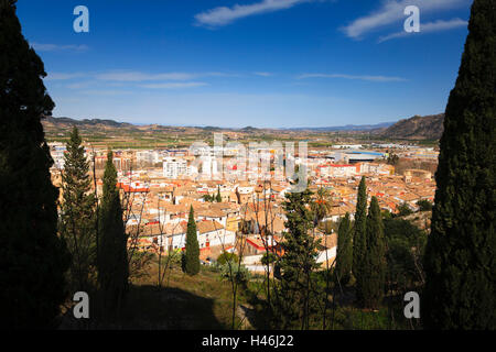 Panorama von Xativa von einem hohen Aussichtspunkt mit Blick auf die Stadt Stockfoto