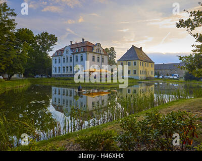 Kahnsdorf Burg und Schiller Cafe am Hainer See bei Leipzig, Sachsen, Deutschland Stockfoto