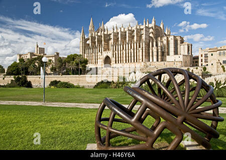 Spanien, Balearen, Mallorca, Palma, Parc De La Mar, Kathedrale "La Seu" Almudaina-Palast Stockfoto