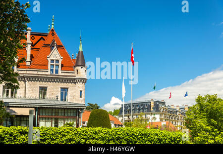 Garten in der Nähe des Sees in Lausanne, Schweiz Stockfoto