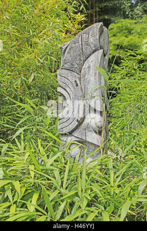 Holzskulptur in Bambus Holz Italien, Südtirol, Meran, Trautmannsdorf, Stockfoto