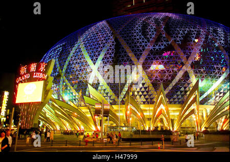 Macau, Grand Casino Lisboa, Nachtbeleuchtung, China, Eingang, Nacht, Kuppel, Glaskuppel, Fassade, Spiel Chance, Lampen, Neon-Leuchten, Leuchten, Nachtleben, Überlegung, Glitzer, Glanz, Menschen, Touristen, Casino, Stockfoto
