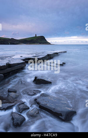 Stürmischen Bedingungen im Kimmeridge Bay an der Jurassic Coast, Dorset, England. Herbst (November) 2014. Stockfoto