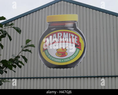 Eine allgemeine Ansicht der Fabrik in Burton-On-Trent, Staffordshire, wie Unilever Unilever Marmite ist "Verbraucher auszunutzen" inmitten des sinkende Wertes des Pfundes beschuldigt worden, nach Preisgestaltung Folge mit Tesco Supermarkt niedrigen Haushaltsgegenstände wie Marmite, Flora und Persil aufgedrückt. Stockfoto