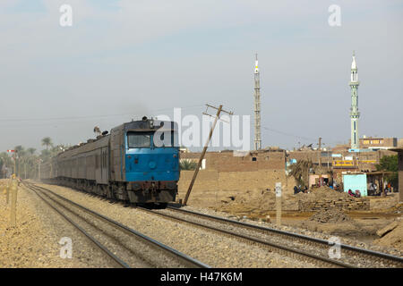 Esna, Eisenbahn nach Kairo, Ägypten Stockfoto