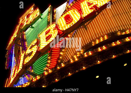 Macau, Grand Casino Lisboa, Nachtbeleuchtung, Eingang, China, Eingang, Nacht, Fassade, Spiel Chance, Eingangsbereich, Lampen, Neonröhren, Lichter, Nachtleben, Überlegung, Glitzer, Glanz, Casino, Stockfoto