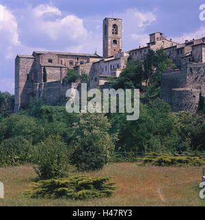 Italien, Toskana, Tu Colle di Val d ' Elsa, Oberstadt, Burg, Europa, Ziel, Ort von Interesse, Stadt, Gebäude, Struktur, Architektur, Turm, Blick auf die Stadt, draußen, menschenleer, Sträucher, Büsche, Vegetation, Stockfoto