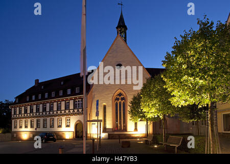 Deutschland, Hessen, Nordhessen, Bad Hersfeld, Altstadt, Krankenhaus Kapelle 14. Jh., Abend, Stockfoto