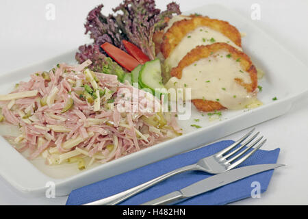 Schweizer Wurstsalat Stockfoto