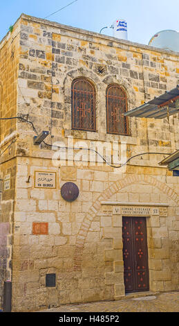 Die Franziskaner Kirche von Simon die Kyrene ist die fünfte Station an der Via Dolorosa Street, Jerusalem, Israel Stockfoto