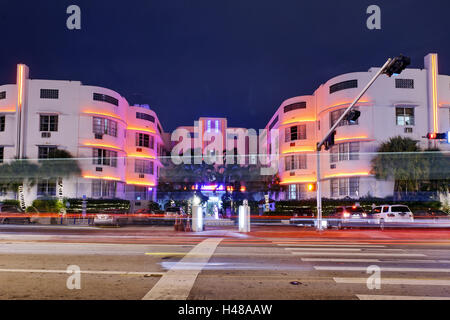 Art-déco-Fassaden an der Collins Avenue, Miami South Beach Art Deco District, Florida, USA, Stockfoto