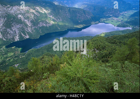 Slowenien, Nationalpark Triglav, Vogels Bereich, Blick Punkt, Blick ins Tal, See Bohinjsko Jezero, Naturschutzgebiet, Berglandschaft, Berge, Hochgebirges, Vogels Gipfel, Aussicht, Bergsee, Natur, Lebensraum, Idylle, Stockfoto