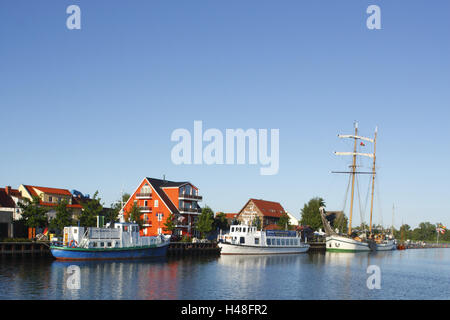 Deutschland, Mecklenburg-Vorpommern, Wolgast (Dorf), Hafen, Stockfoto