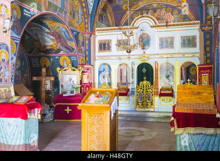 Das Innere der Himmelfahrtskirche in Rezevici Kloster, Montenegro. Stockfoto