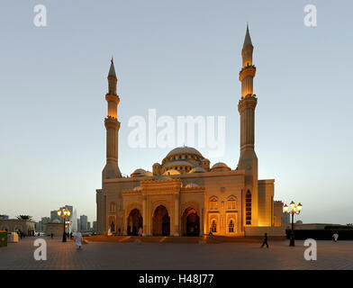 Al Noor Moschee, Corniche Street, Emirat Sharjah, Vereinigte Arabische Emirate, Arabische Halbinsel, dem Nahen Osten, Asien, Stockfoto