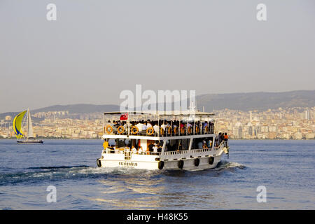 Türkei, Istanbul, Blick von der Prinz-Insel im Marmarameer auf der Fähre zum Teil Stadt Cirque Tal, Stockfoto