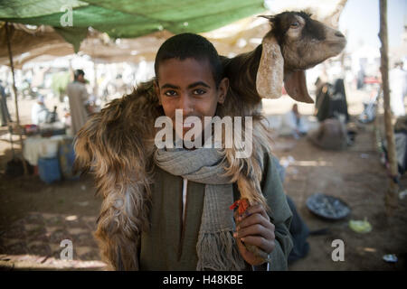 Ägypten, auf dem Kamel Markt Darau nahe der kleinen Stadt Kom Ombo nach Süden Assuan, Stockfoto