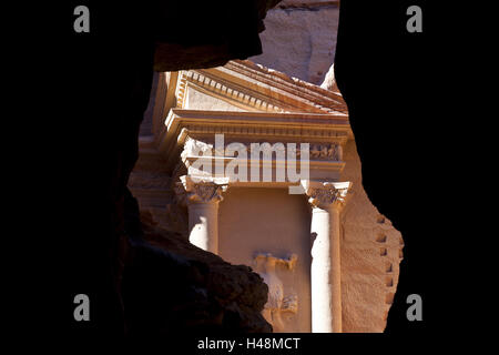 Jordan, rock Stadt Petra, den Siq, Welle, Eingang in die Felsenstadt, Blick auf Khazne al-Firaun, Schatzhaus des Pharao, Stockfoto