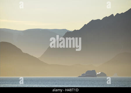 Eisberg im Romer Fjord, Grönland, Arktis, Stockfoto