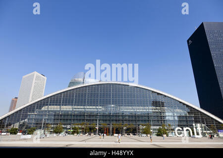 CNIT im Stadtteil La Defense, das größte Gewerbegebiet in Paris, Frankreich Stockfoto