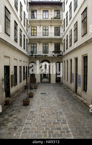 Österreich, Wien, Lerchenfelderstrasse 13, freiwilliger Durchgang, Stockfoto