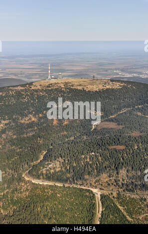 Deutschland, Sachsen-Anhalt, Klumpen, Holz, Türme, Harzer Schmalspur Bahn, Luftbild, Mittelgebirge, Harz, Gipfel, Mast, Bäume, Kleinzeit Flugbahn, Berge, Turm, Zug, Dampfmaschine, Lokomotive, senden Stockfoto