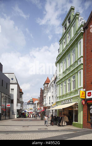 Deutschland, Niedersachsen, Delmenhorst (Stadt), Rathausplatz und ...