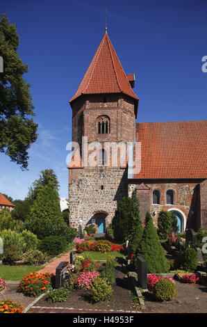 Deutschland, Niedersachsen, Achim (Dorf), St.-Lorenz-Kirche, Stockfoto