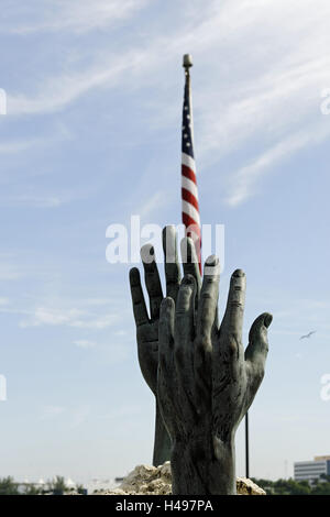 Die Liberty Spalte, Freiheitsdenkmal für späten Flüchtlinge, vor allem kubanische Chopin Plaza, Bayfront Park, Zentrum der Stadt, Miami, Florida, USA Stockfoto