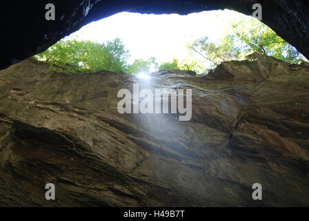 Deutschland, Bayern, Garmisch-Partenkirchen, Partnachklamm, Felsen, Wasserfall, Gegenlicht, von unten, Süddeutschland, Oberbayern, Werdenfelser, Schlucht, Gulch, Gebirgsbach, Felswände, Wasser, Fluss, Kurs, Sauberkeit, frische, Natur, Attraktion, Schauspiel Natur, Ort von Interesse, Reiseziel, Perspektive, Stockfoto