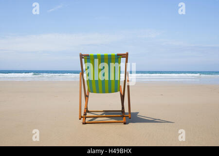 Liege am Strand, Stockfoto