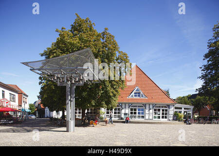 Deutschland, Niedersachsen, Achim (Dorf), Stadtbibliothek am Library Square, Stockfoto