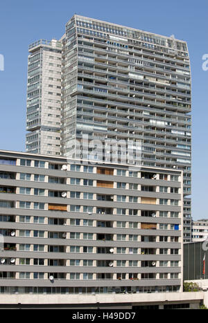 Österreich, Wien, Danube City, Mischek Tower, Hinterhaus ist eines Wohnhauses in der 22. Wiener Gemeindebezirk Danube Stadt, Stockfoto
