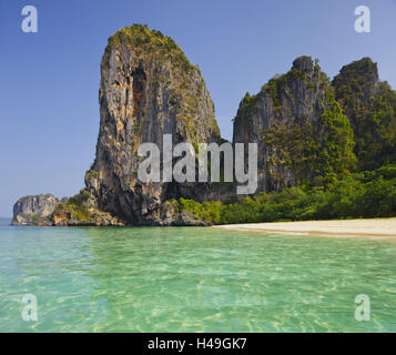 Felsen in der Phra Nang Beach, Ao Nang, Krabi, Thailand Stockfoto