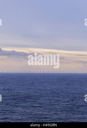 Offshore-Windpark in der Nordsee, Stockfoto