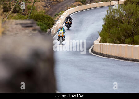 Klassische und moderne Motorräder während der ersten Tage route von Santiago del Teide über Masca und zurück.  Queens Kavalkade e Stockfoto