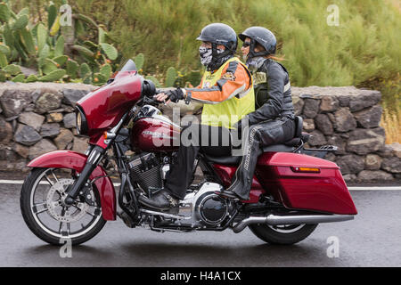 Klassische und moderne Motorräder während der ersten Tage route von Santiago del Teide über Masca und zurück.  Queens Kavalkade e Stockfoto