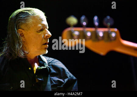 London, UK. 14. Oktober 2016. Michael Gira von Schwänen, die live auf der Bühne in Islington Assembly Hall in London. Bildnachweis: Roger Garfield/Alamy Live-Nachrichten Stockfoto