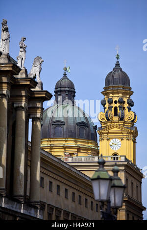Blick auf die Theatine Kirche, München, Deutschland, Europa, Stockfoto