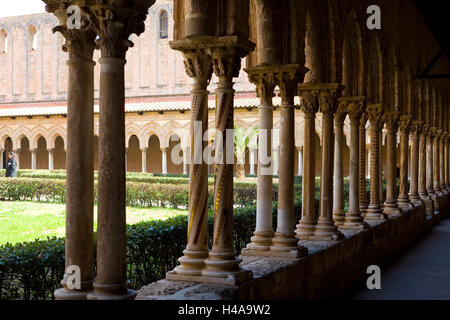 Italien, Sizilien, Monreale, Kloster, Kreuzgang, Säulen, Stockfoto