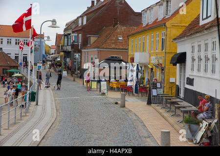 Eine dänische Insel in der Ostsee, Bornholm ist ein beliebtes Urlaubsziel für Nordeuropäer.  Svaneka Stadt ist hier zu sehen Stockfoto
