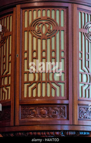 Violinenschnüre. Siegfrieds mechanische Musical Instrument Museum, Rüdesheim, Rhein Schlucht, Deutschland, Europa Stockfoto