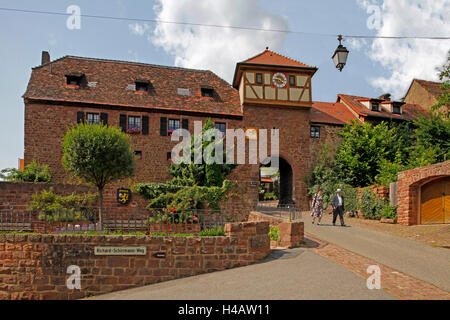 Deutschland, Baden-Wurttemberg, Neckargemünd, Stadtteil Dilsberg, Rhein-Neckar-Kreis, Torhaus am Eingang der Stadt, Stockfoto