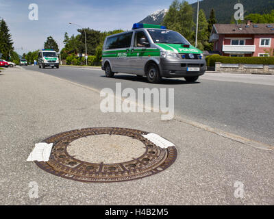 Kanaldeckel versiegelt, geschweißt Stockfoto