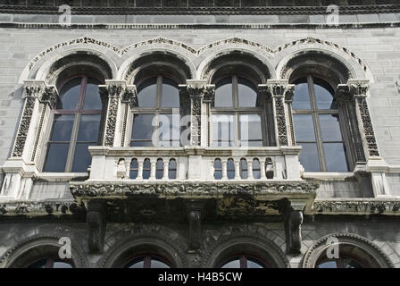 Irland, Dublin, Trinity College, Museum, 1854-1857, Balkon, schmückt, Stockfoto